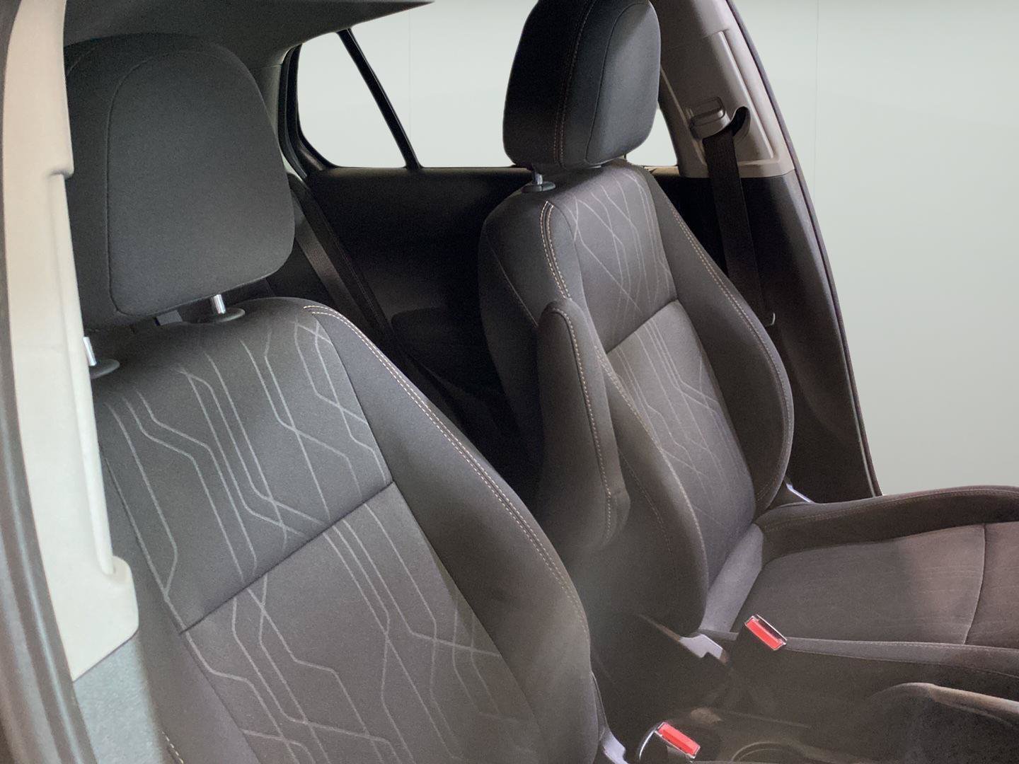 Certified 2019 Chevrolet Trax LT FWD image 31