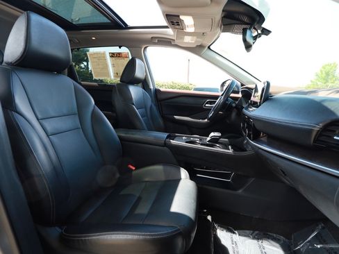 Used 2021 Nissan Rogue SL w/ Premium Package FWD image 28