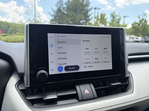Certified 2023 Toyota RAV4 XLE w/ Convenience Package FWD image 6