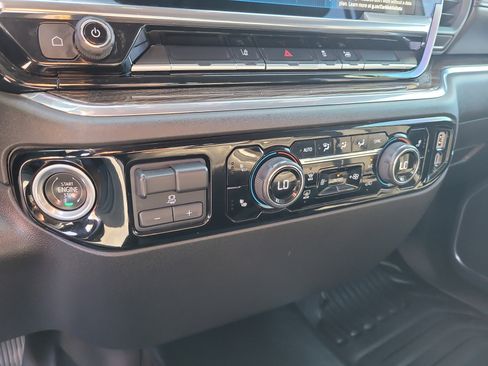 Used 2024 Chevrolet Silverado 3500 LT w/ Convenience Package image 25