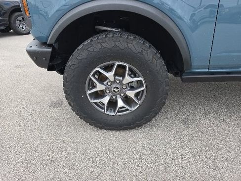 Used 2022 Ford Bronco Badlands AWD/4WD image 9
