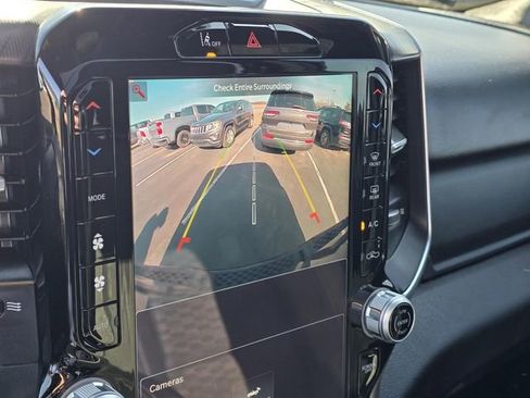 Used 2025 RAM 1500 Big Horn image 9