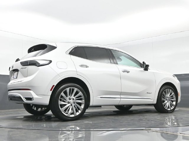Used 2025 Buick Envision Avenir AWD/4WD image 25