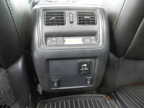Used 2014 Nissan Pathfinder SL w/ SL Premium Package AWD/4WD image 34