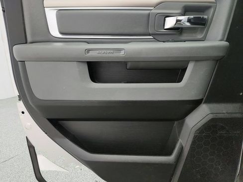 Used 2017 RAM 1500 Big Horn AWD/4WD image 19