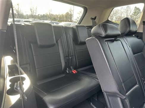 Used 2022 Volkswagen Atlas SE image 21