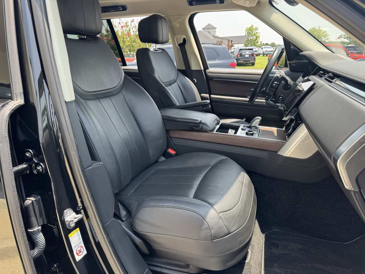 Used 2023 Land Rover Range Rover SE AWD/4WD image 12
