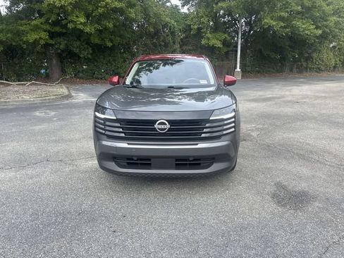 Used 2025 Nissan Kicks SV w/ Charging Package AWD/4WD image 2