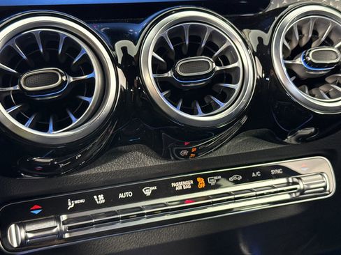 New 2025 Mercedes-Benz GLB 250 image 23