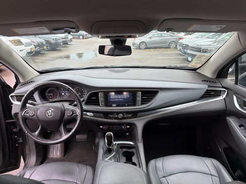 Used 2021 Buick Enclave Essence w/ Sound and Sites Package AWD/4WD image 7