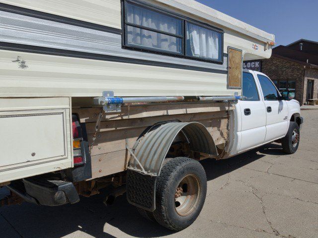 Used 2006 Chevrolet Silverado 3500 4x4 Crew Cab w/ Heavy-Duty Power Package image 9