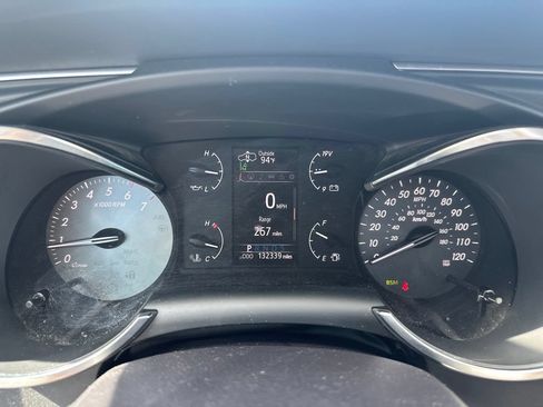 Used 2018 Toyota Sequoia Platinum RWD image 11