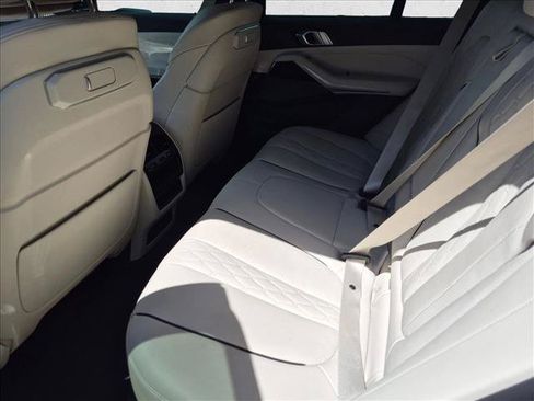 Certified 2024 BMW X5 sDrive40i w/ Premium Package RWD image 17