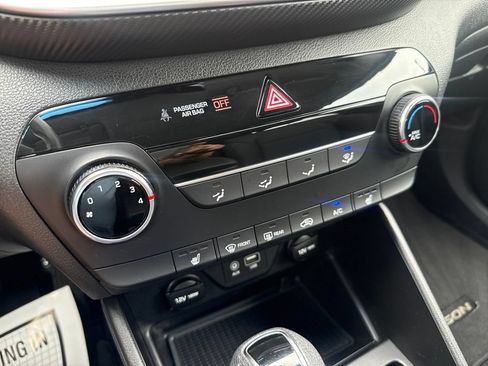 Used 2020 Hyundai Tucson Value AWD/4WD image 23
