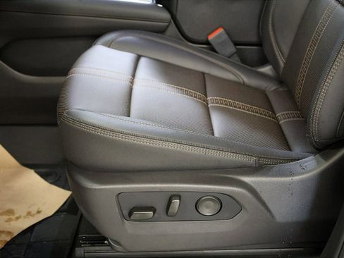 New 2026 Chevrolet Suburban High Country image 20