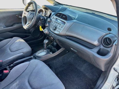Used 2013 Honda Fit image 26
