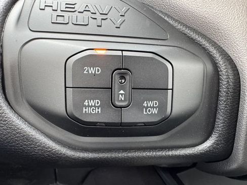 New 2026 RAM 2500 Big Horn AWD/4WD image 21