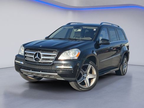Used 2011 Mercedes-Benz GL 550 4MATIC image 2