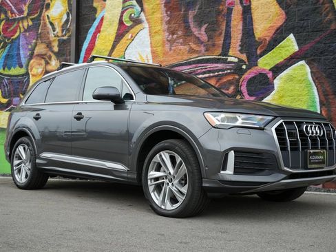 Used 2021 Audi Q7 2.0T Premium Plus image 3
