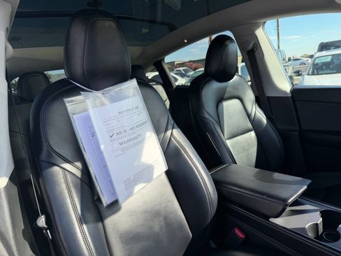 Used 2021 Tesla Model Y Long Range AWD/4WD image 17