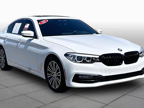 Used 2018 BMW 530i w/ Premium Package RWD image 2