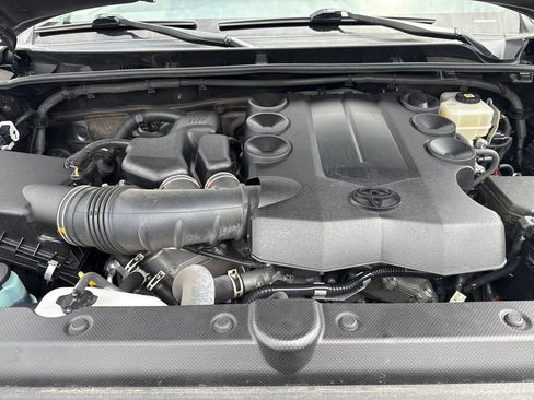 Used 2022 Toyota 4Runner SR5 Premium image 35