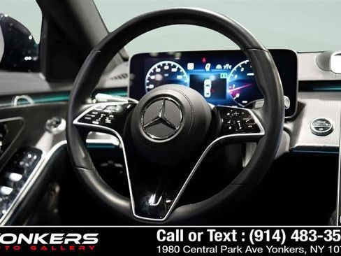 Used 2023 Mercedes-Benz S 500 4MATIC w/ AMG Line image 32
