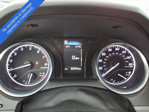 Used 2019 Toyota Camry SE image 19