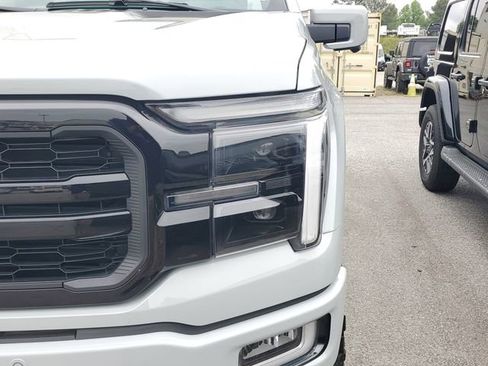Used 2024 Ford F150 Lariat w/ FX4 Off-Road Package AWD/4WD image 4