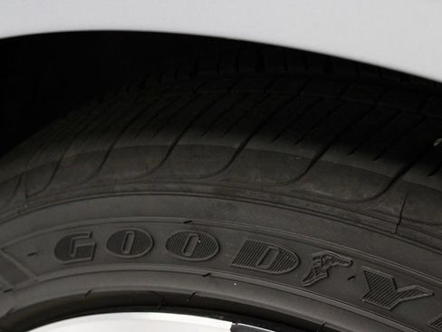 Used 2025 Honda Accord Sport image 19