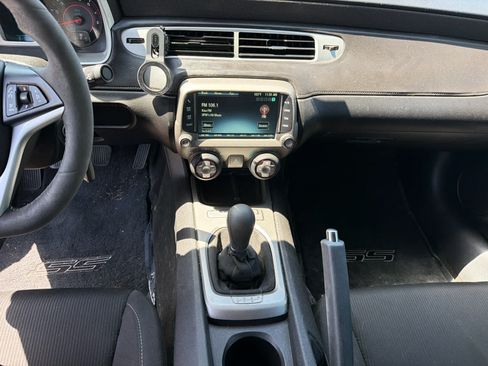 Used 2015 Chevrolet Camaro SS w/ SS Performance Package RWD image 8