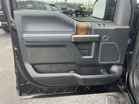 Used 2018 Ford F150 Limited w/ Trailer Tow Package image 15