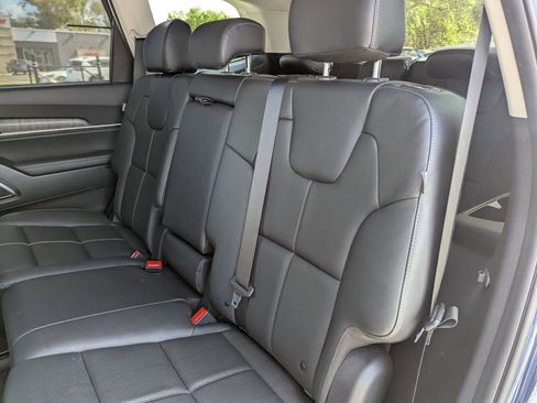 Used 2025 Kia Telluride SX image 16