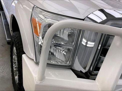 Used 2016 Ford F250 Lariat w/ Chrome Package image 26