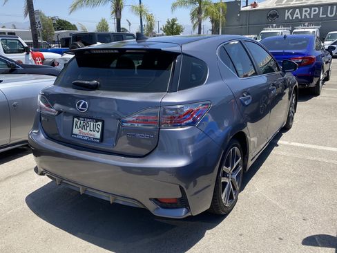 Used 2016 Lexus CT 200h w/ Navigation Package FWD image 8