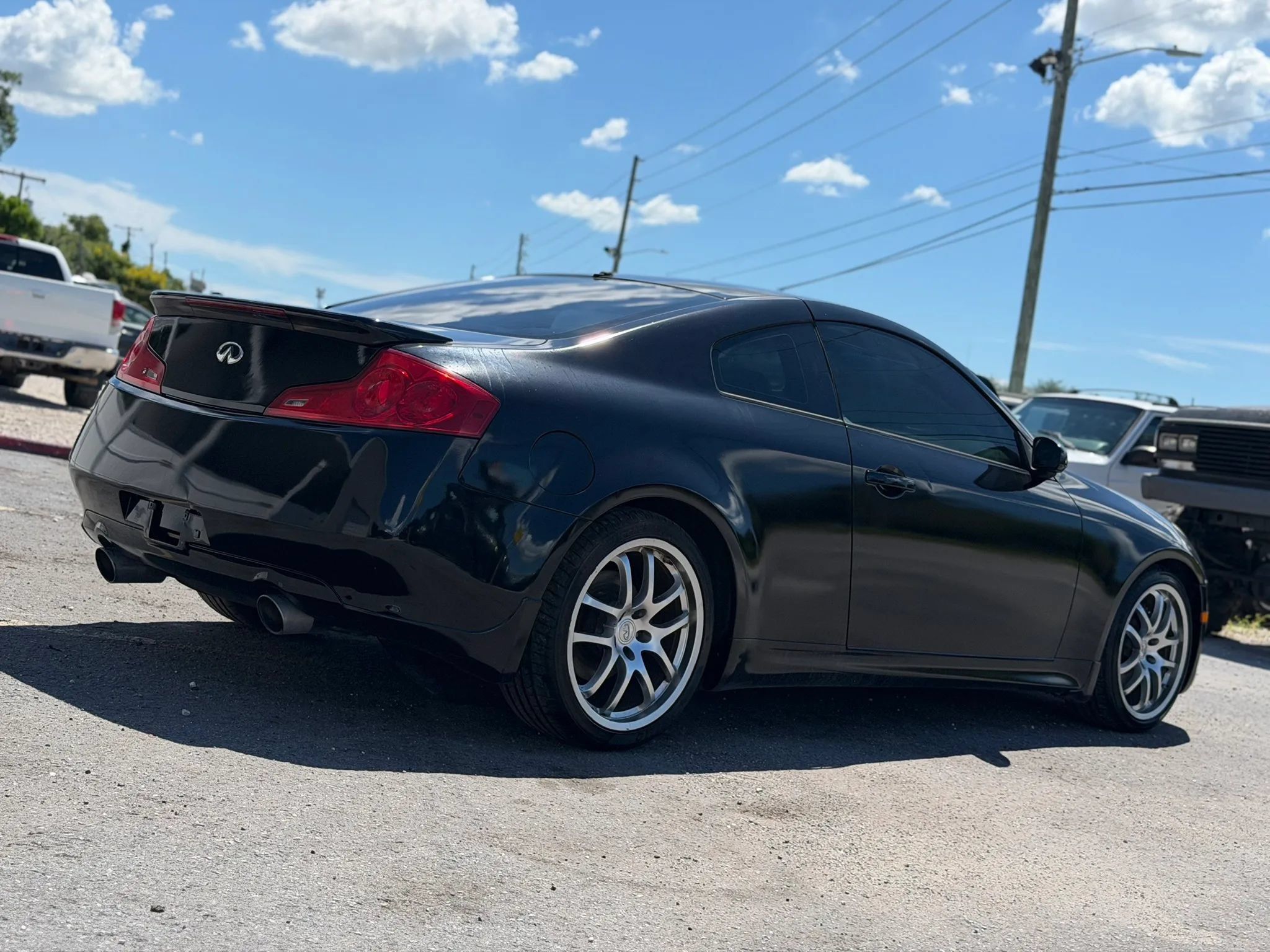 Used 2007 INFINITI G35 Coupe w/ Premium Pkg RWD image 4