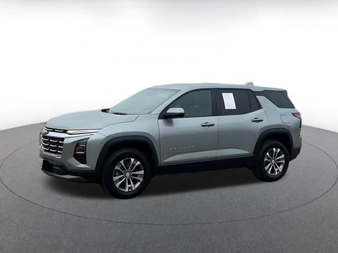 Used 2025 Chevrolet Equinox LT image 8