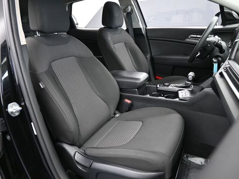 Used 2023 Kia Sportage LX image 43