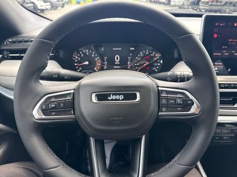 Certified 2023 Jeep Compass Limited AWD/4WD image 10