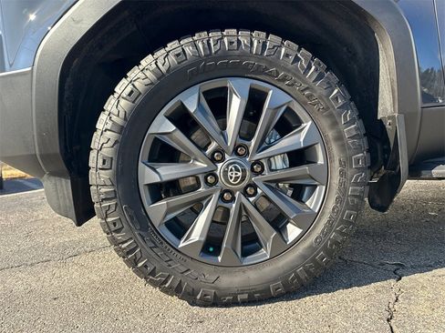 Used 2024 Toyota Land Cruiser Base image 12