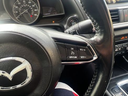 Used 2017 MAZDA MAZDA3 Touring w/ Popular Equipment Package image 14