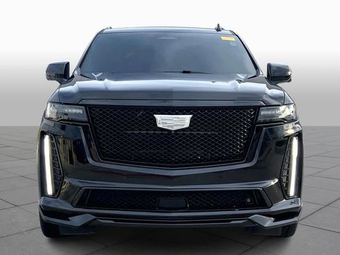 Used 2023 Cadillac Escalade V w/ Heavy-Duty Trailer Package image 3