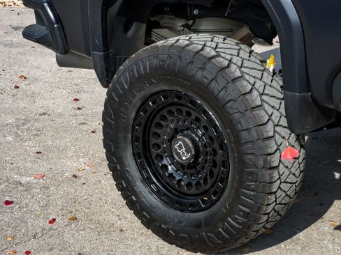 Used 2024 GMC Sierra 2500 Denali Ultimate w/ Max Trailering Package image 55