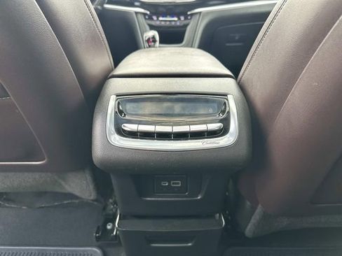 Used 2020 Cadillac XT6 Premium Luxury FWD image 15