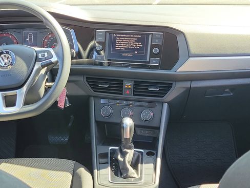 Used 2020 Volkswagen Jetta S w/ Driver Assistance Package image 16