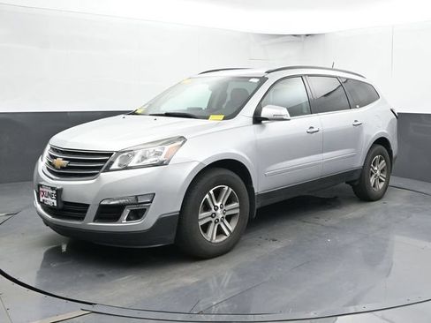 Used 2017 Chevrolet Traverse LT AWD/4WD image 7