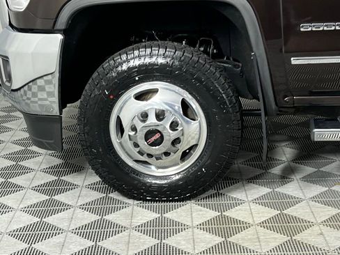 Used 2018 GMC Sierra 3500 SLT w/ Duramax Plus Package image 11