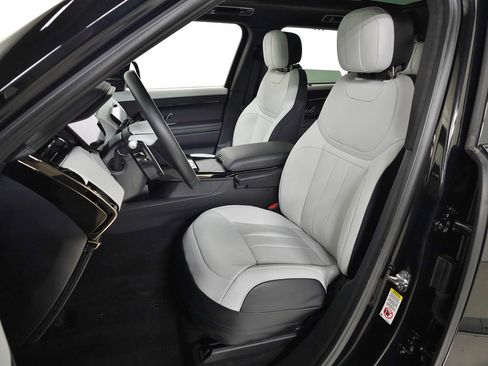 Certified 2025 Land Rover Range Rover Sport Autobiography AWD/4WD image 17