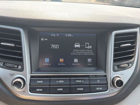 Used 2018 Hyundai Tucson SEL FWD image 11