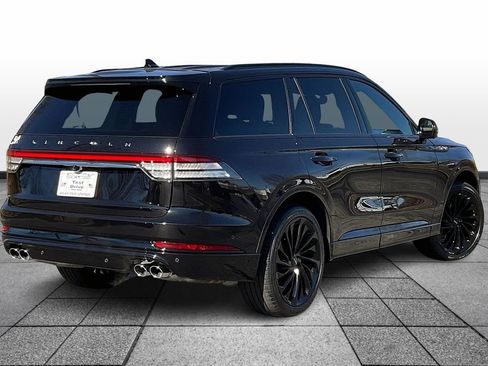 Certified 2024 Lincoln Aviator Reserve w/ Equipment Group 201A image 13